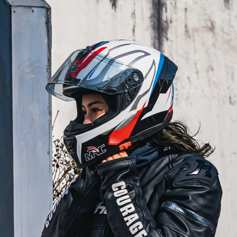Dual Visor Motorcycle Racing Helmet - خوذة دراجة نارية كاملة الوجه MRC
