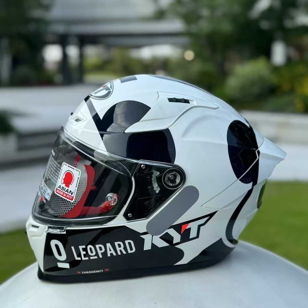 خوذة دراجات نارية HOT KYT ST م - مراجعة Carbon Fiber Lightweight Motorcycle Helmet وسعره