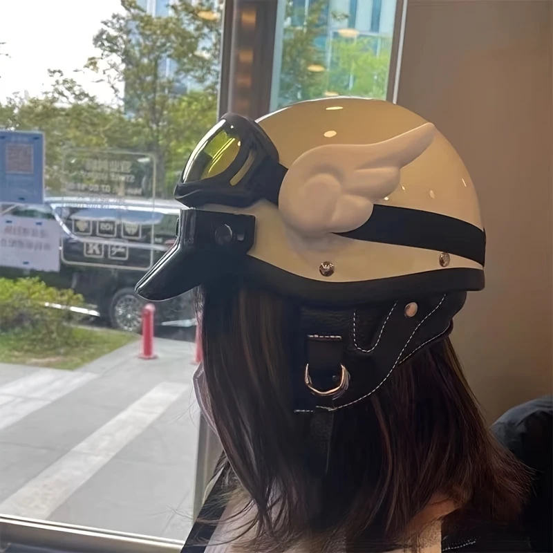 زوج واحد من ملحقات تزيين الدرا - مراجعة Motorcycle Helmets وسعره