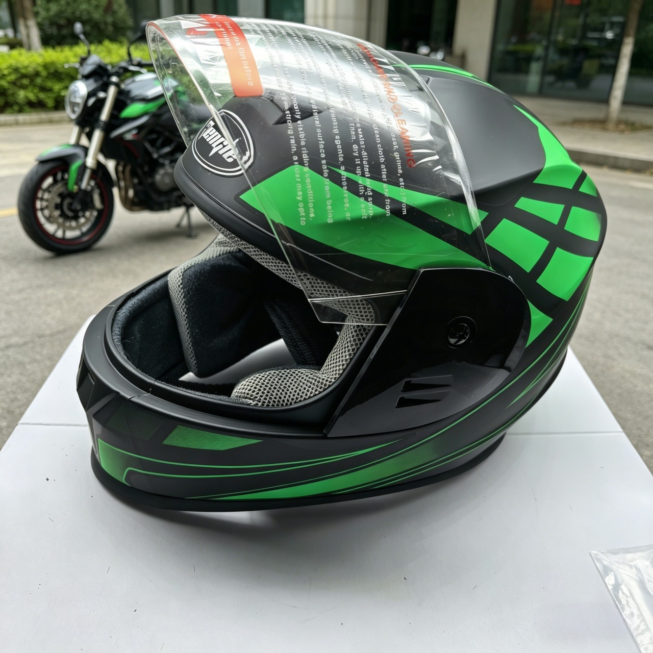 خوذة دراجة نارية كاملة الوجه ل - مراجعة Dual Visor Motorcycle Racing Helmet وسعره