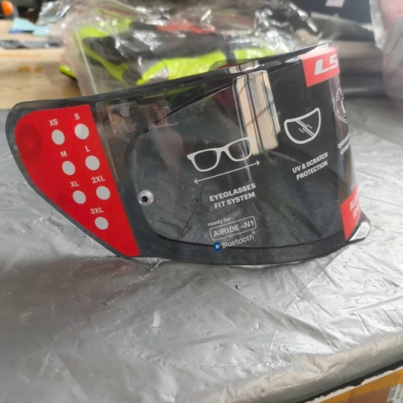 عدسة بديلة لحاجب الشمس الداخلي - مراجعة Motorcycle Helmet Inner Sun Visor Lens وسعره