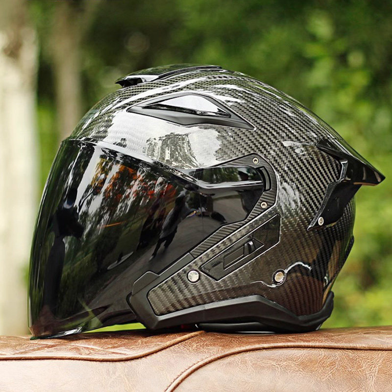 خوذة دراجة نارية من ألياف الكر - مراجعة Carbon Fiber Lightweight Motorcycle Helmet وسعره