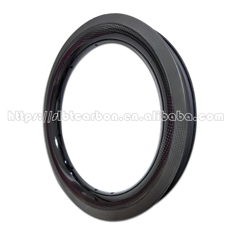 إطارات كربونية فاخرة مقاس 12 ب - مراجعة Scooter Parts وسعره