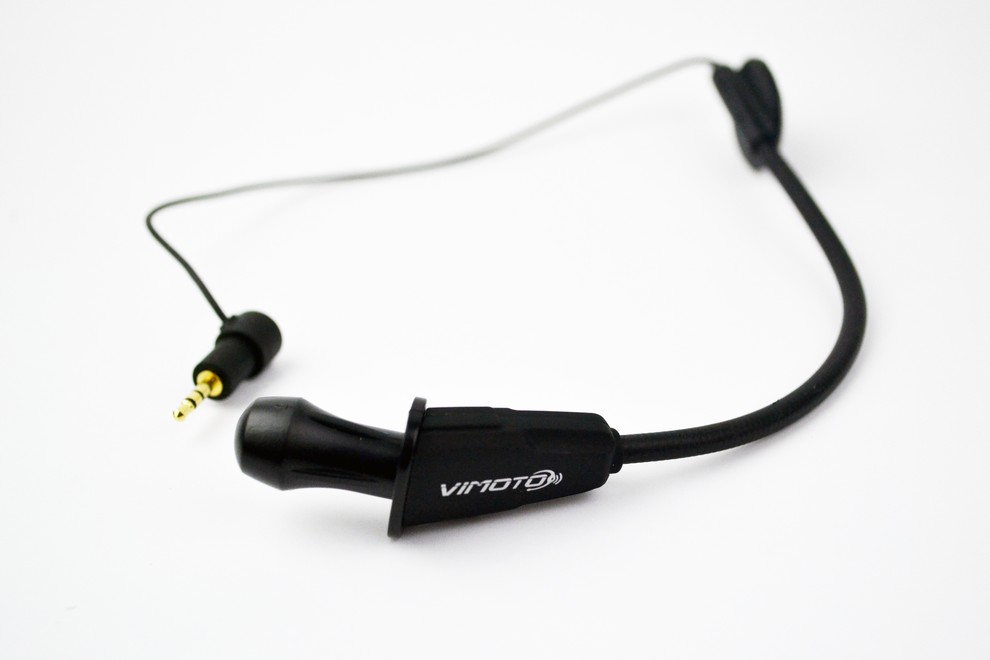 ميكروفون لفيموتو V3/V6/V8 بلوت - مراجعة Universal Motorcycle Helmet Intercom Headset وسعره
